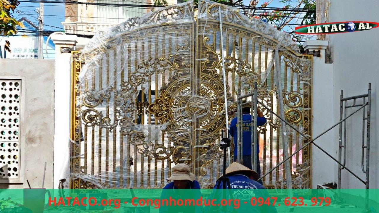 Cổng Nhôm đúc Đồng Lai (1080 × 1920 Px)